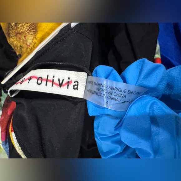 $495 Alice + Olivia
Delora Floral Sleeveless Maxi Dress size 4 - Picture 13 of 13